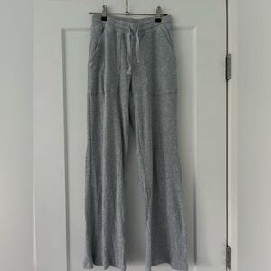 Aritzia TNA Waffle Straight Sweatpants- Size XS